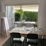 Apartamento Les Eucalyptus Dans Domaine Privé à Cannes