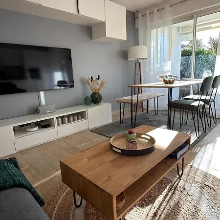 Les Eucalyptus Dans Domaine Prive A Appartement Cannes