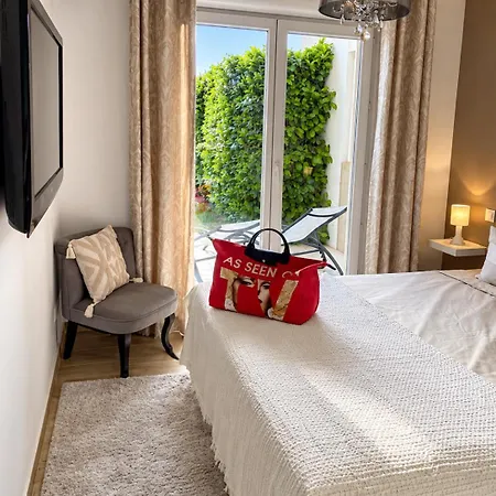Les Eucalyptus Dans Domaine Prive A Appartement Cannes